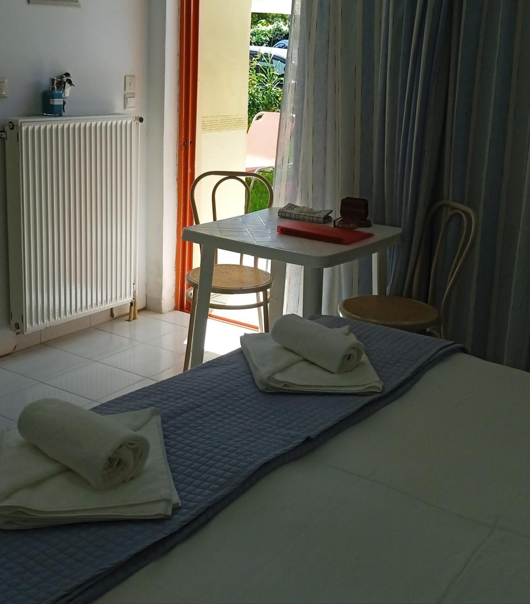 Ilona Apartments Chania Kato Daratso Kamer foto